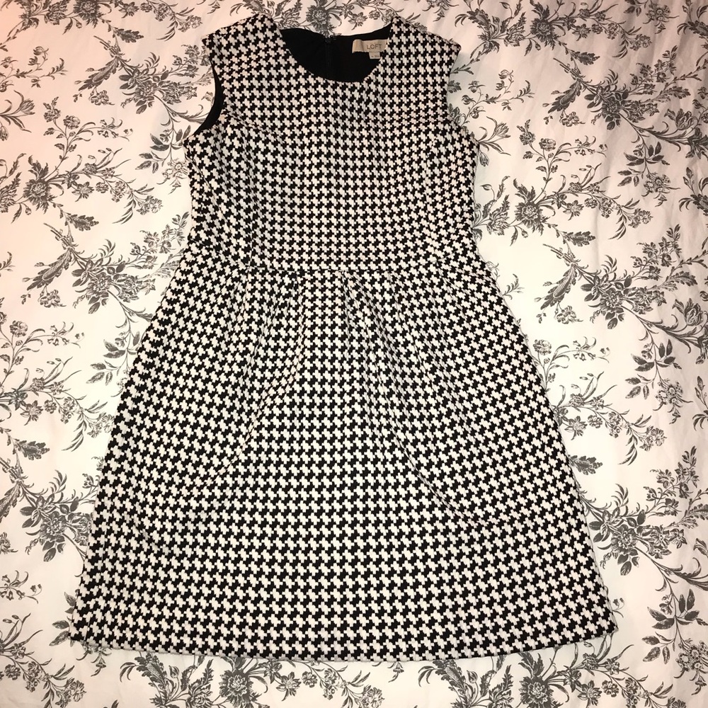 Houndstooth pattern petite dress